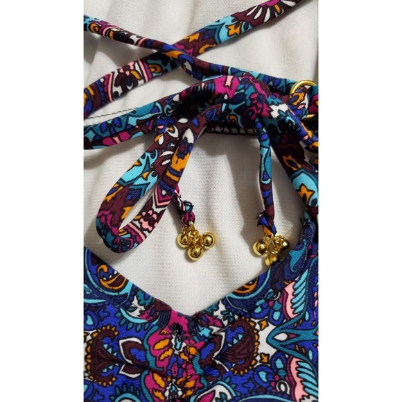 Swimsuit - Picture 6 of 6